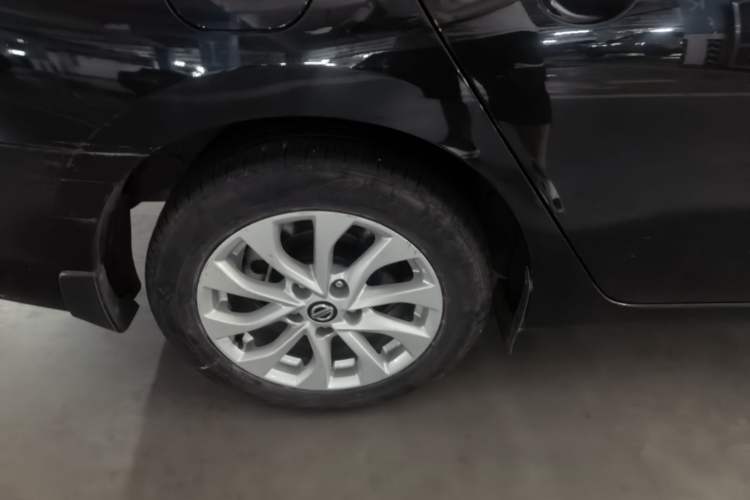 Used Nissan Sylphy 2018 1.6XV CVT Deluxe Edition Exterior 5