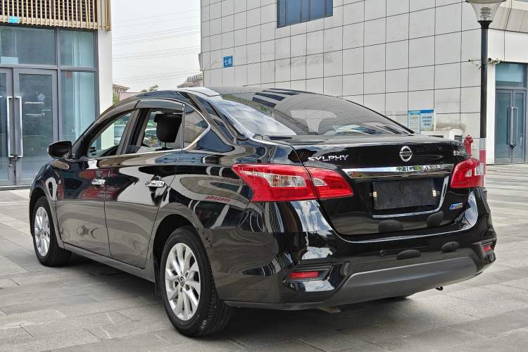 Used Nissan Sylphy 2018 1.6XV CVT Deluxe Edition Exterior 6