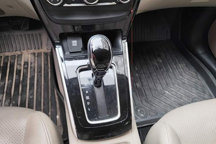 Used Nissan Sylphy 2018 1.6XV CVT Deluxe Edition Gear Lever