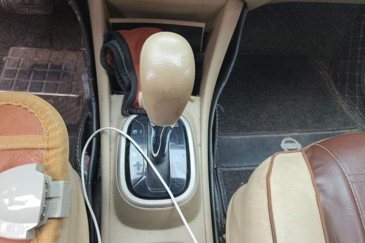Used Nissan Sylphy 2018 Classic 1.6XE CVT Comfort Edition Gear Lever