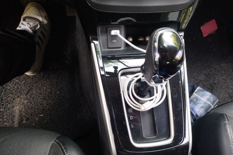 Used Nissan Sylphy 2018 1.6XV CVT Deluxe Edition Gear Lever