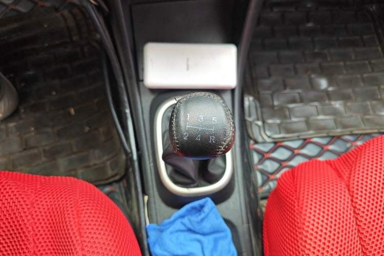 Used Nissan Sylphy 2018 Classic 1.6XE+ Manual Luxury Edition Gear Lever