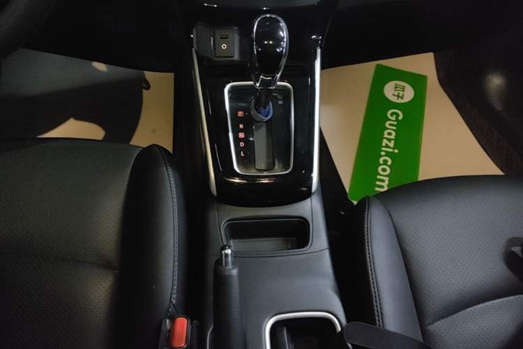 Used Nissan Sylphy 2018 1.6XV CVT Deluxe Edition Gear Lever