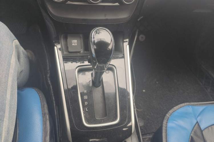 Used Nissan Sylphy 2018 1.6XV CVT Deluxe Edition Gear Lever