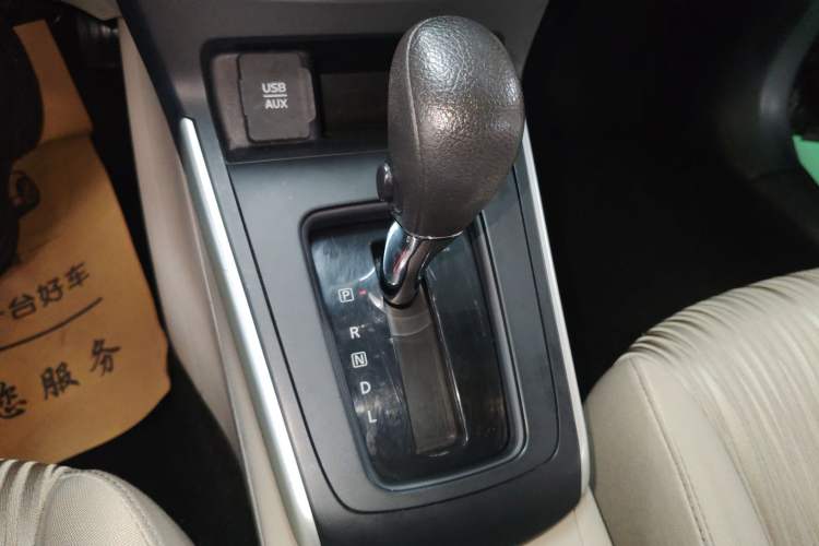 Used Nissan Sylphy 2018 1.6XE CVT Comfort Edition Gear Lever