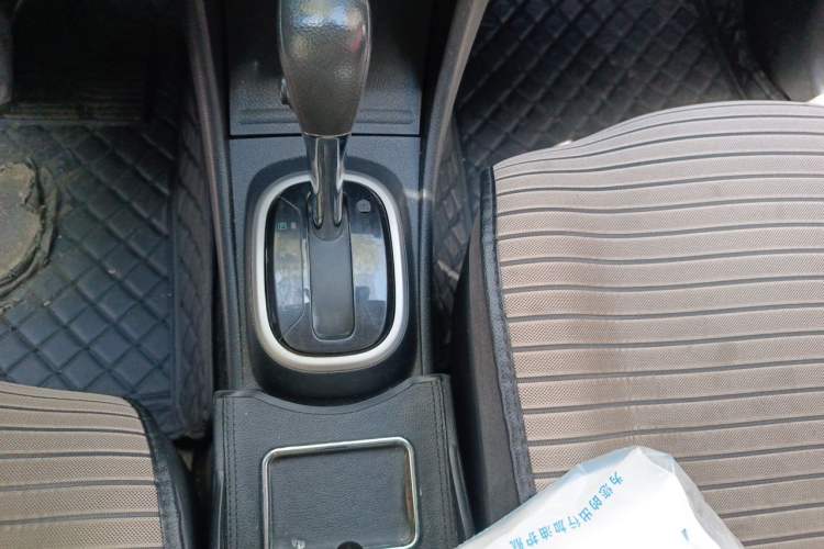 Used Nissan Sylphy 2018 Classic 1.6XE+ CVT Leading Edition Gear Lever
