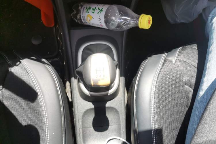 Used Nissan Sylphy 2018 Classic 1.6XE Manual Comfort Edition Gear Lever