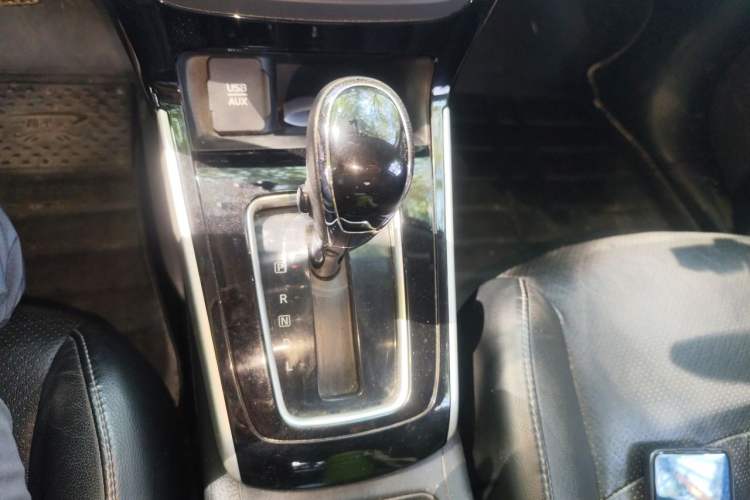 Used Nissan Sylphy 2018 1.6XV CVT Deluxe Edition Gear Lever