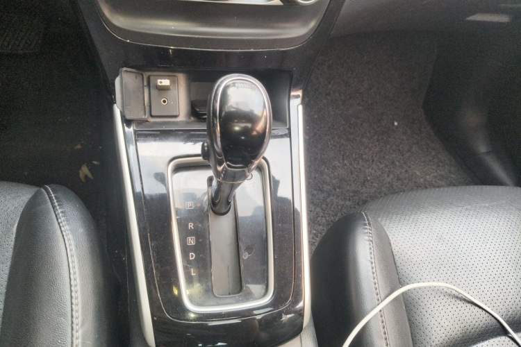 Used Nissan Sylphy 2018 1.6XV CVT Deluxe Edition Gear Lever