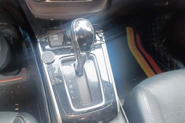 Used Nissan Sylphy 2018 1.6XV CVT Deluxe Edition Gear Lever