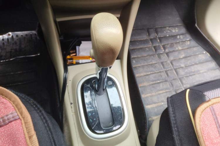 Used Nissan Sylphy 2018 Classic 1.6XE+ CVT Leading Edition Gear Lever