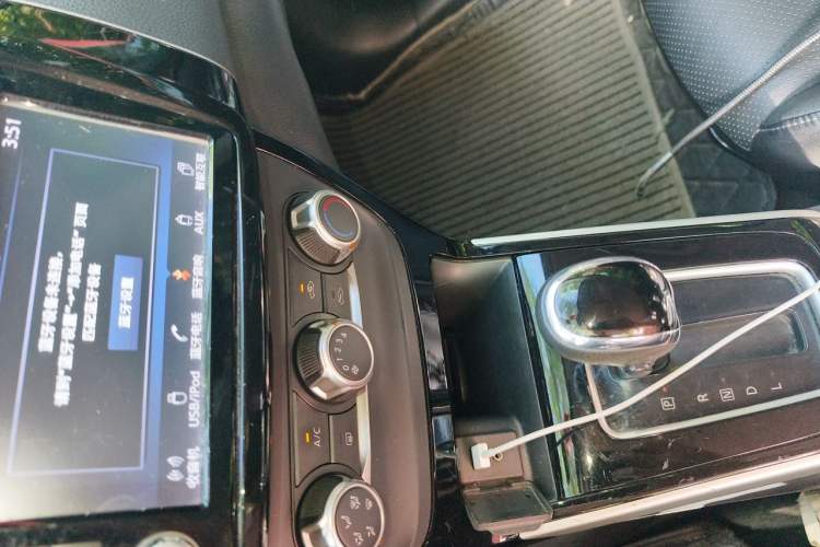 Used Nissan Sylphy 2018 1.6XV CVT Deluxe Edition Gear Lever