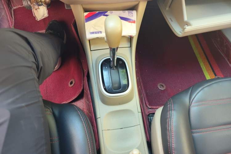 Used Nissan Sylphy 2018 Classic 1.6XE+ CVT Leading Edition Gear Lever