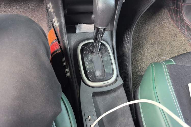 Used Nissan Sylphy 2018 Classic 1.6XE+ CVT Luxury Edition Gear Lever