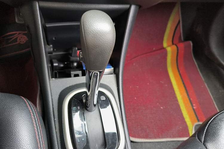 Used Nissan Sylphy 2018 Classic 1.6XE+ CVT Leading Edition Gear Lever