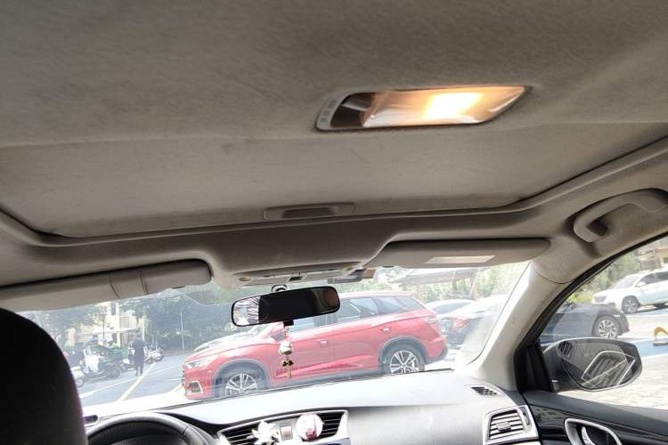 Used Nissan Sylphy 2018 1.6XV CVT Deluxe Edition Headliner