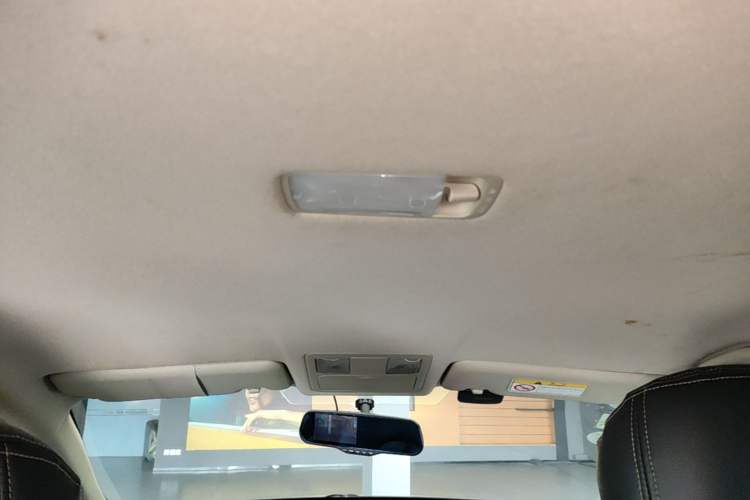 Used Nissan Sylphy 2018 Classic 1.6XE Manual Comfort Edition Headliner