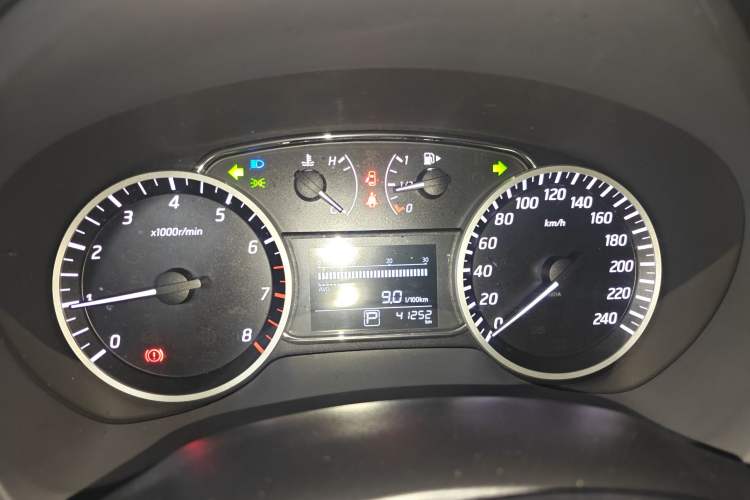 Used Nissan Sylphy 2018 1.6XV CVT Deluxe Edition Instrument Cluster