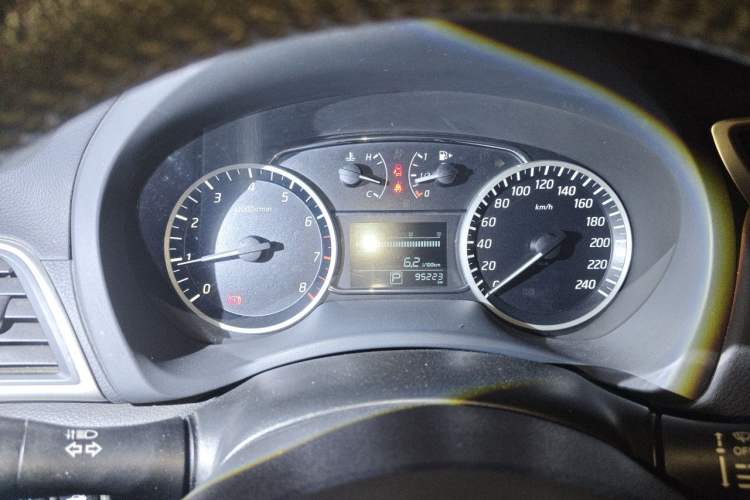 Used Nissan Sylphy 2018 1.6XV CVT Deluxe Edition Instrument Cluster