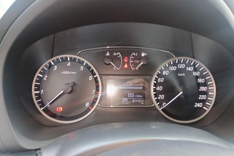 Used Nissan Sylphy 2018 1.6XV CVT Deluxe Edition Instrument Cluster
