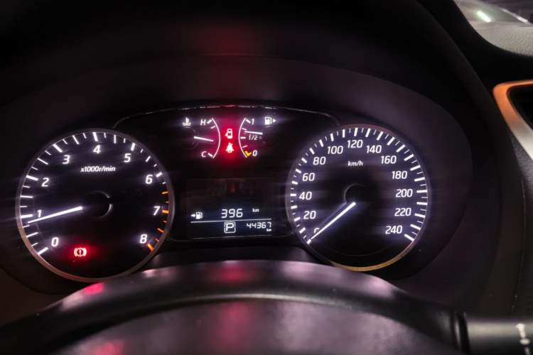 Used Nissan Sylphy 2018 1.6XV CVT Deluxe Edition Instrument Cluster