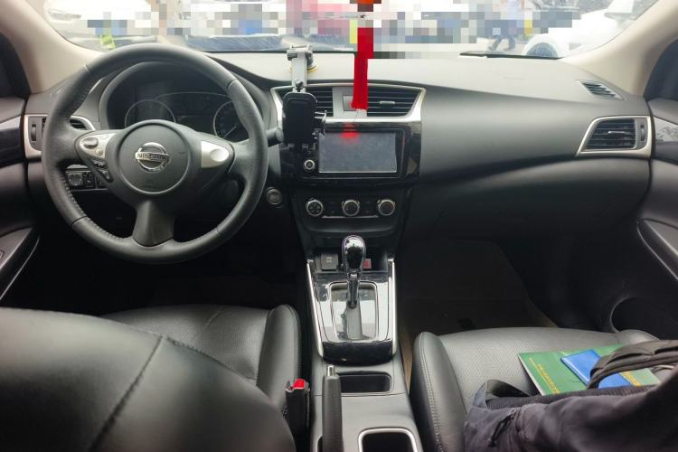 Used Nissan Sylphy 2018 1.6XV CVT Deluxe Edition Interior 2