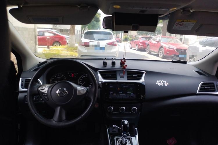 Used Nissan Sylphy 2018 1.6XV CVT Deluxe Edition Interior 2
