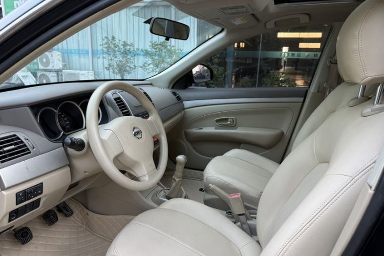 Used Nissan Sylphy 2018 Classic 1.6XE+ Manual Leading Edition Interior 2