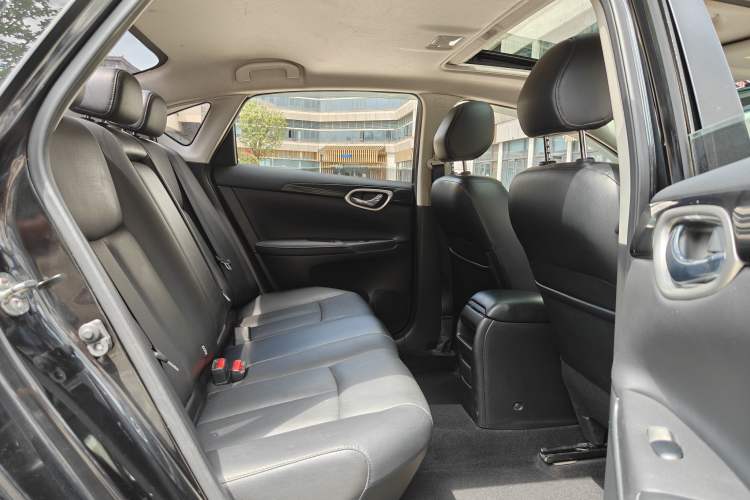 Used Nissan Sylphy 2018 1.6XV CVT Deluxe Edition Interior 2