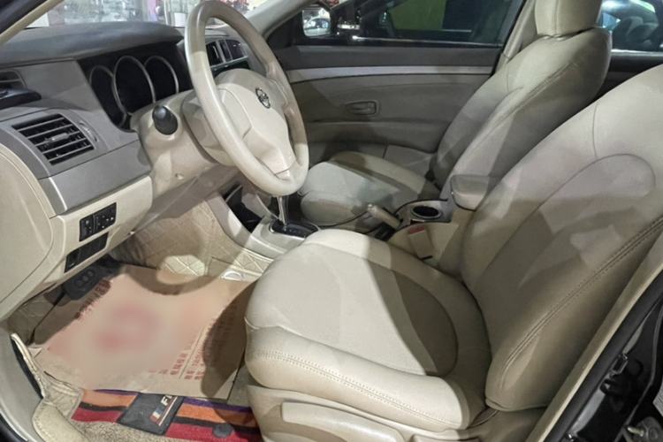 Used Nissan Sylphy 2018 Classic 1.6XE CVT Comfort Edition Interior 2