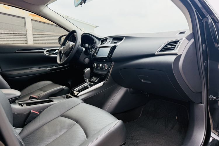 Used Nissan Sylphy 2018 1.6XV CVT Deluxe Edition Interior 3