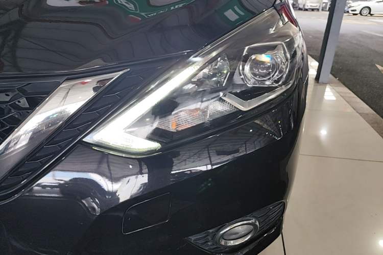 Used Nissan Sylphy 2018 1.6XV CVT Deluxe Edition Left Front Headlight
