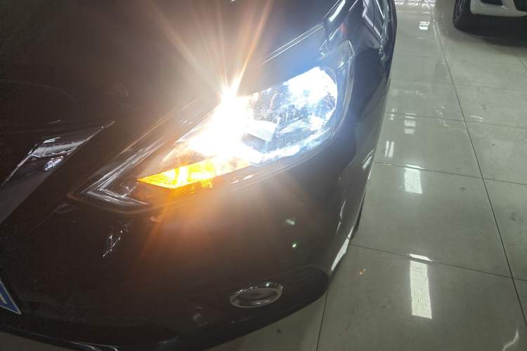 Used Nissan Sylphy 2018 1.6XV CVT Deluxe Edition Left Front Headlight