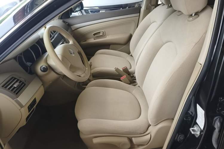 Used Nissan Sylphy 2018 Classic 1.6XE Manual Comfort Edition Left Front Seat