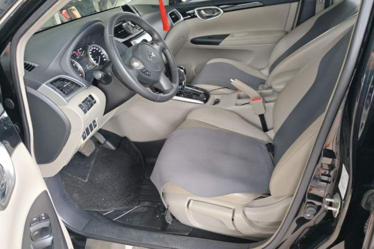 Used Nissan Sylphy 2018 1.6XV CVT Deluxe Edition Left Front Seat
