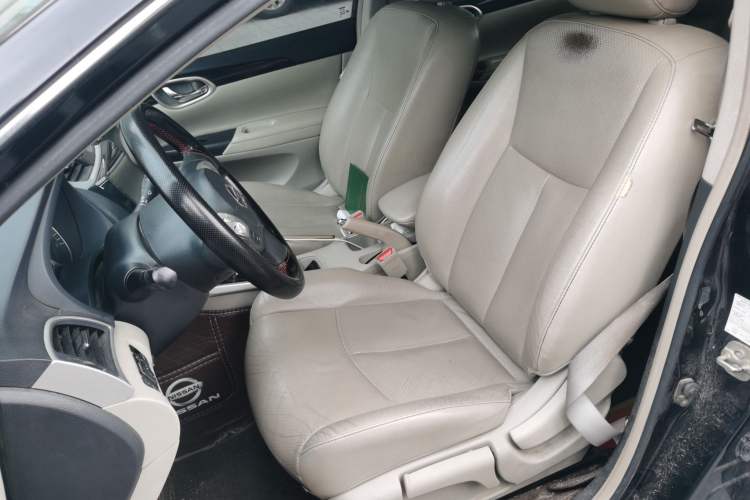 Used Nissan Sylphy 2018 1.6XV CVT Deluxe Edition Left Front Seat