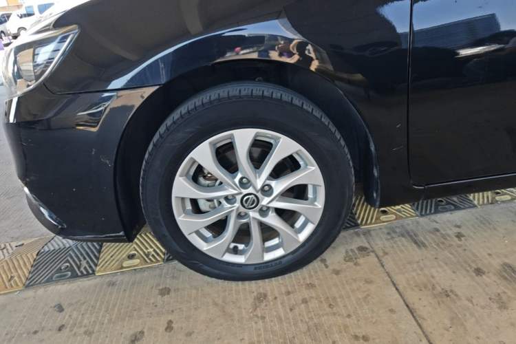 Used Nissan Sylphy 2018 1.6XV CVT Deluxe Edition Left Front Wheel Hub