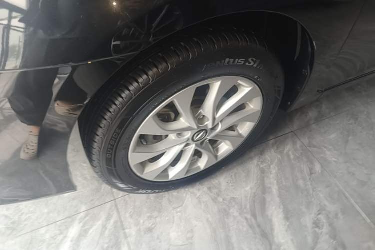 Used Nissan Sylphy 2018 1.6XV CVT Deluxe Edition Left Front Wheel Hub