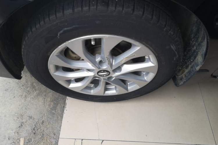 Used Nissan Sylphy 2018 1.6XE CVT Comfort Edition Left Front Wheel Hub