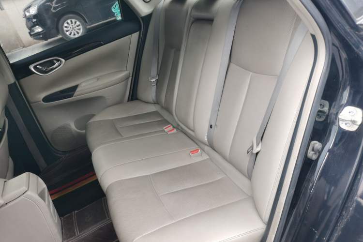 Used Nissan Sylphy 2018 1.6XV CVT Deluxe Edition Left Rear Seat