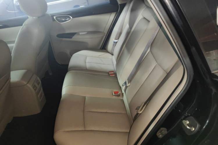 Used Nissan Sylphy 2018 1.8XV CVT Prestige Edition Left Rear Seat