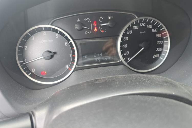 Used Nissan Sylphy 2018 1.6XV CVT Deluxe Edition Odometer Close Up