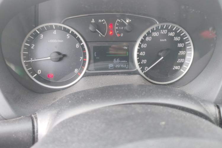 Used Nissan Sylphy 2018 1.6XV CVT Deluxe Edition Odometer Close Up