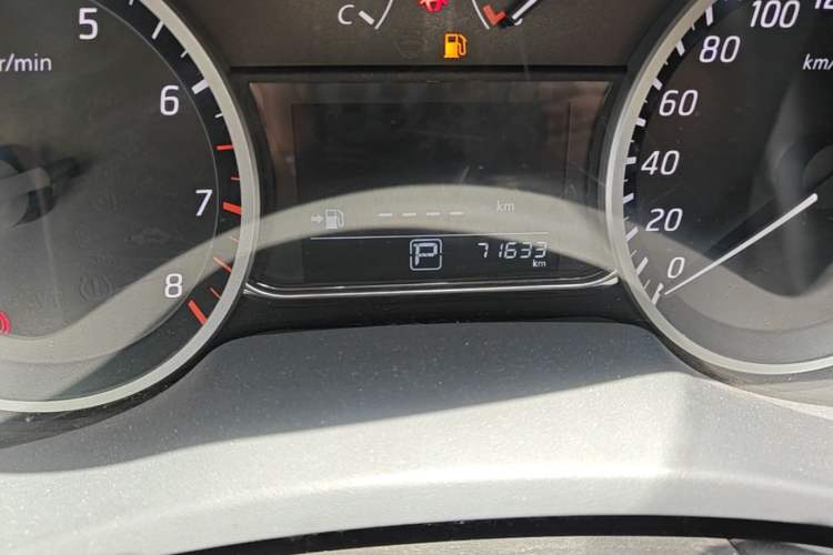 Used Nissan Sylphy 2018 1.6XV CVT Deluxe Edition Odometer Close Up