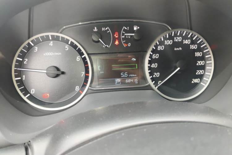 Used Nissan Sylphy 2018 1.6XV CVT Deluxe Edition Odometer Close Up