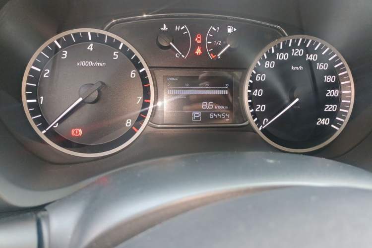 Used Nissan Sylphy 2018 1.6XV CVT Deluxe Edition Odometer Close Up