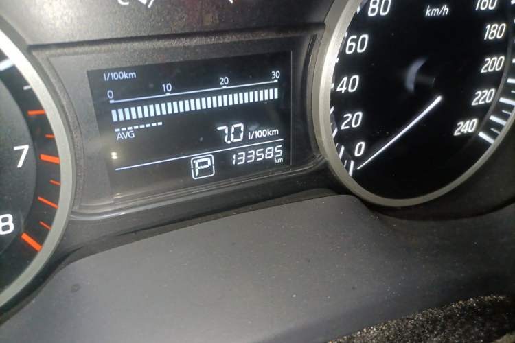 Used Nissan Sylphy 2018 1.6XV CVT Deluxe Edition Odometer Close Up