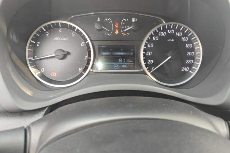 Used Nissan Sylphy 2018 1.6XV CVT Deluxe Edition Odometer Close Up