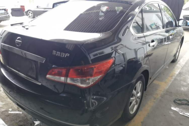 Used Nissan Sylphy 2018 Classic 1.6XE+ Manual Leading Edition Rear Right 45 Deg