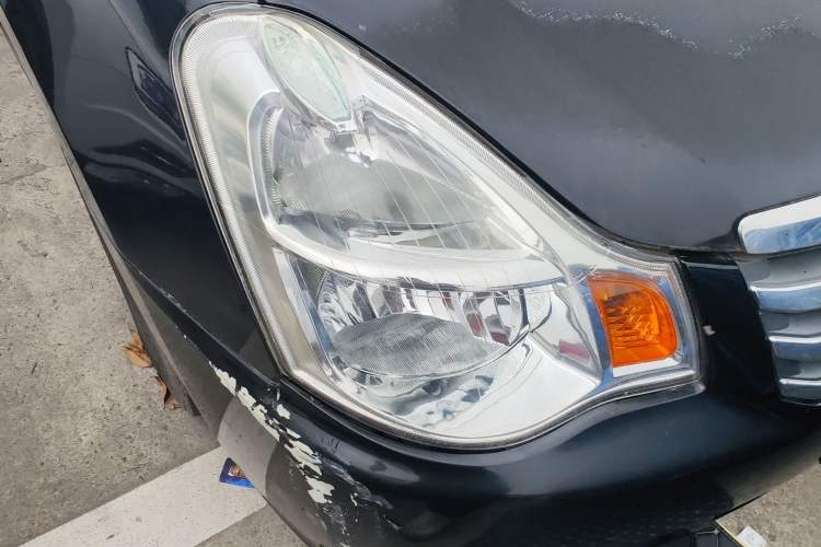 Used Nissan Sylphy 2018 Classic 1.6XE+ Manual Leading Edition Right Front Headlight
